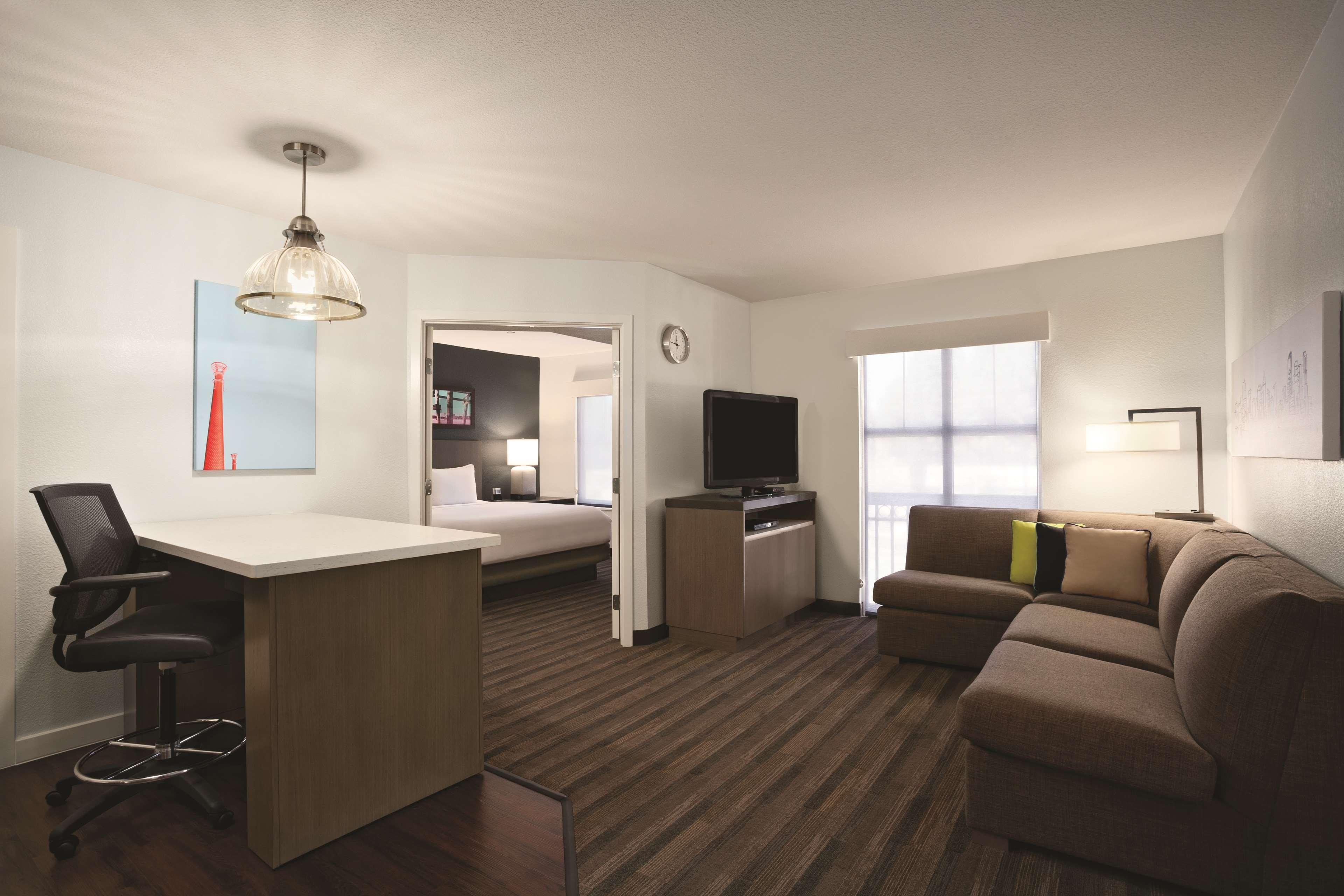 Hyatt House Pleasant Hill Hotell Exteriör bild