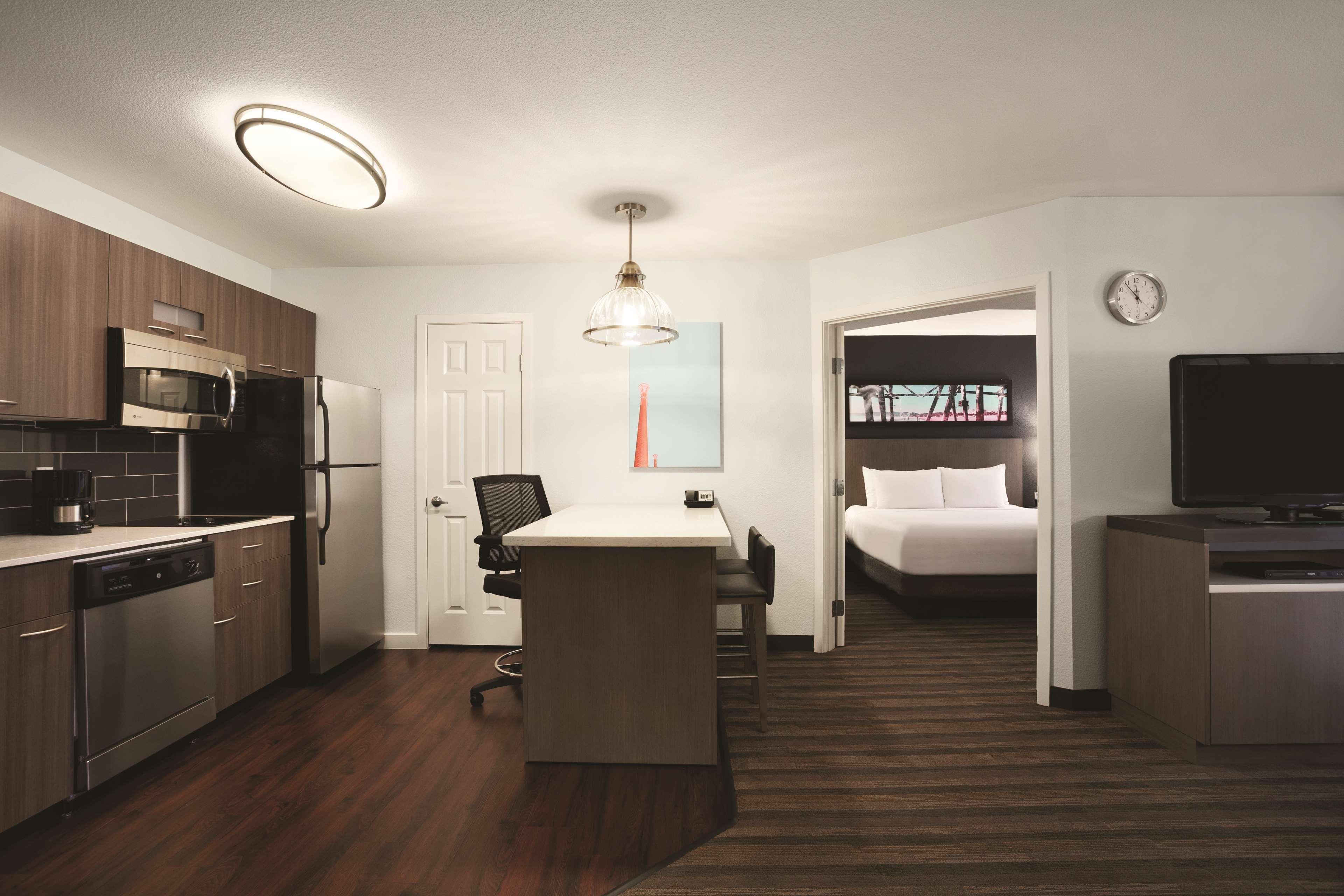 Hyatt House Pleasant Hill Hotell Exteriör bild